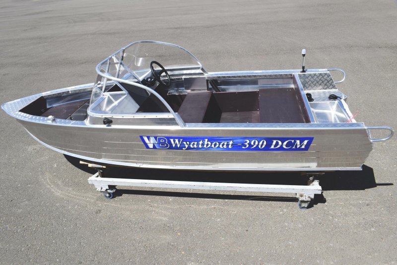 Wyatboat-390 DCM пластик