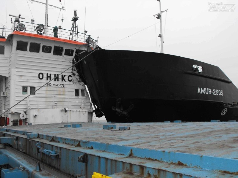 Судно Амур 2510