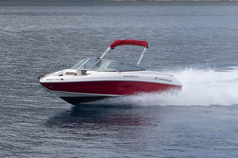 Лодка Rinker