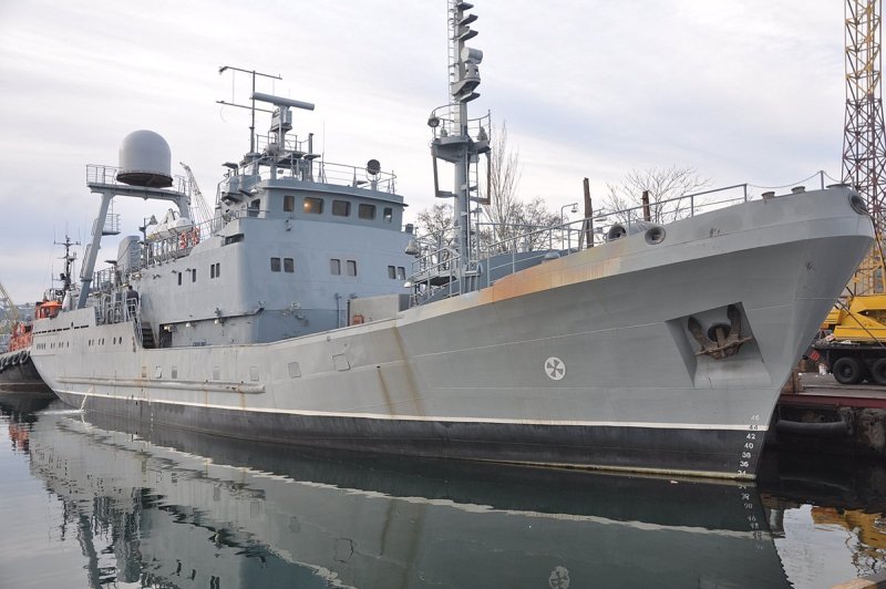 Корабль ВМС Украины Славутич 1999