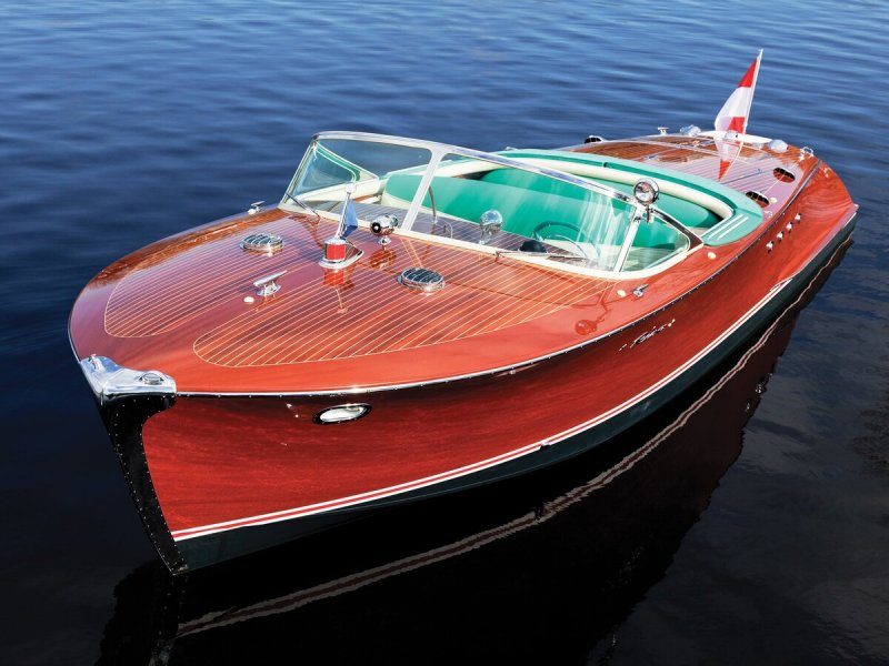 Катер Riva Classic