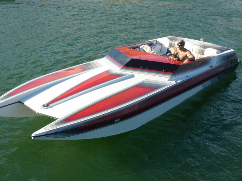 Лодка Powerboat