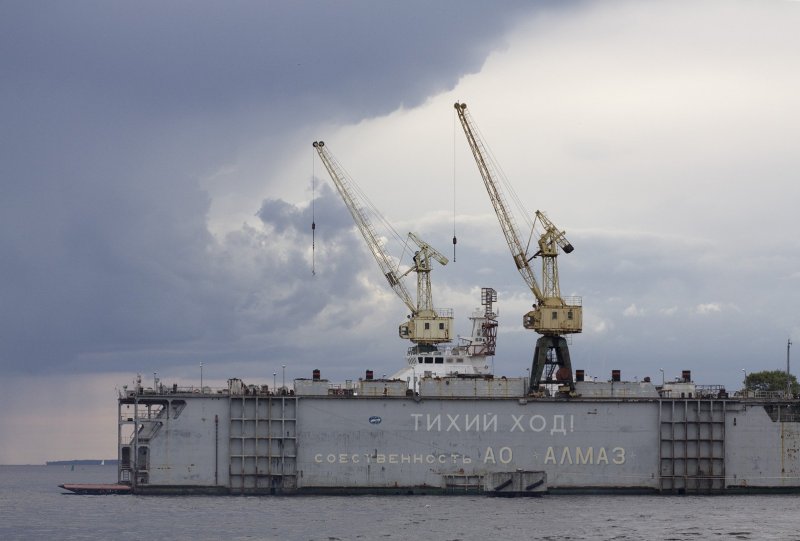 Плавучий док тихий ход Севастополь