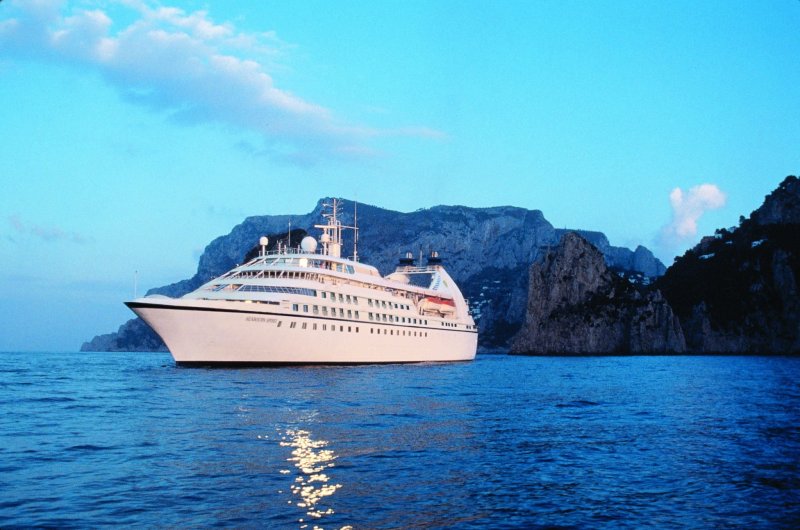Корабль Seabourn Spirit
