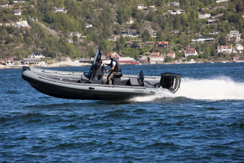 Лодка Зодиак c260s