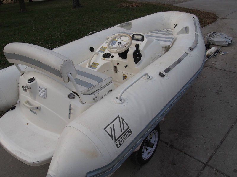 Speed Boat Zodiac
