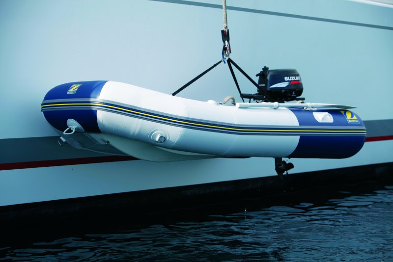 Надувная лодка Zodiac Cadet Compact 250