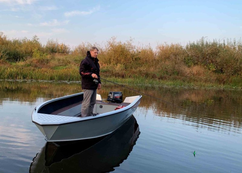 Лодка Windboat 42 EVO
