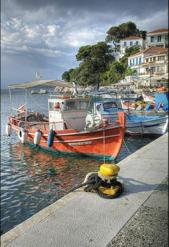 Санторини море лодка