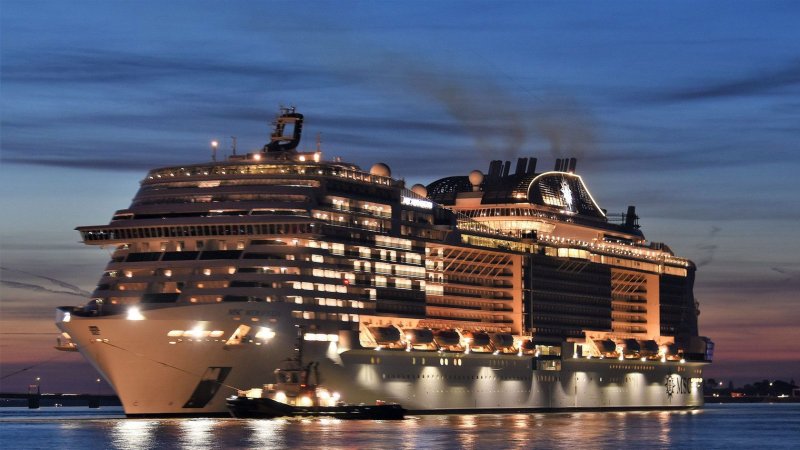 Лайнер MSC Meraviglia