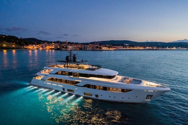 Custom line Navetta 42