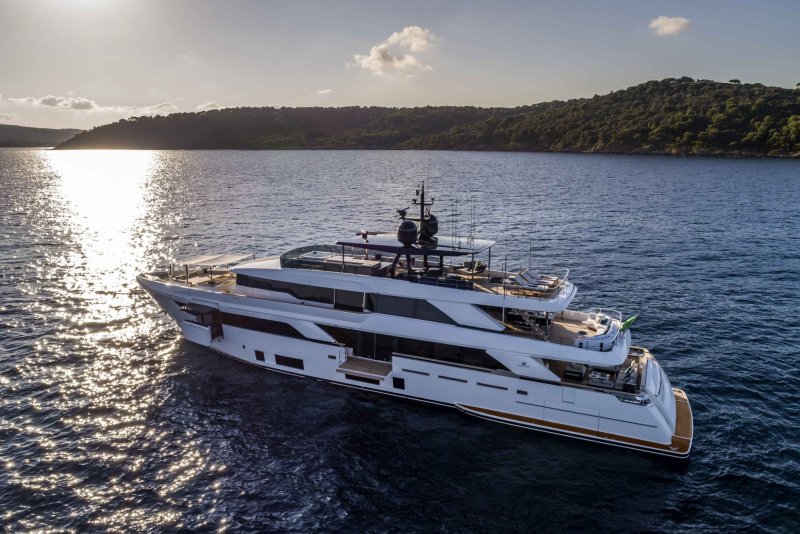 Custom line Navetta 42