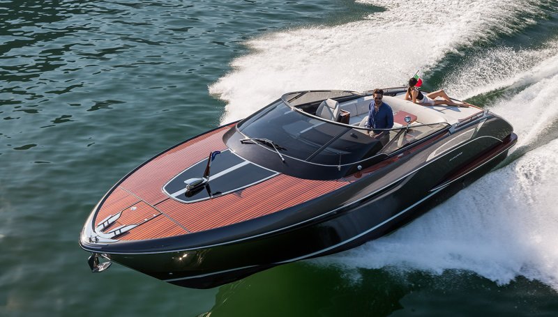 Yacht Riva Rivamare