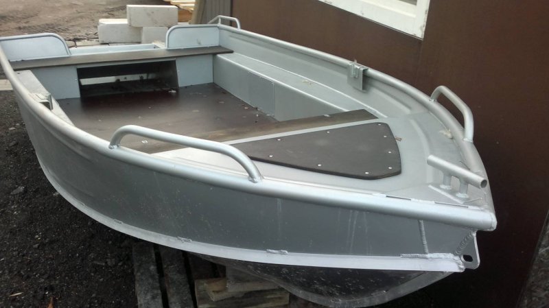 Алюминиевая лодка Абрис 400ss