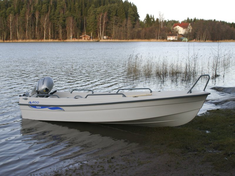 Лодка Терхи 400
