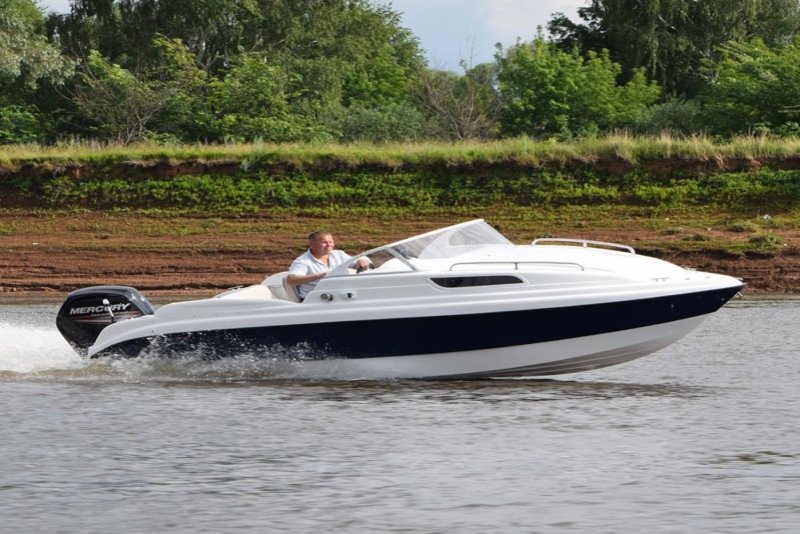 Катер Неман 550