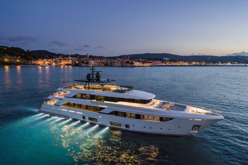 Custom line Navetta 42