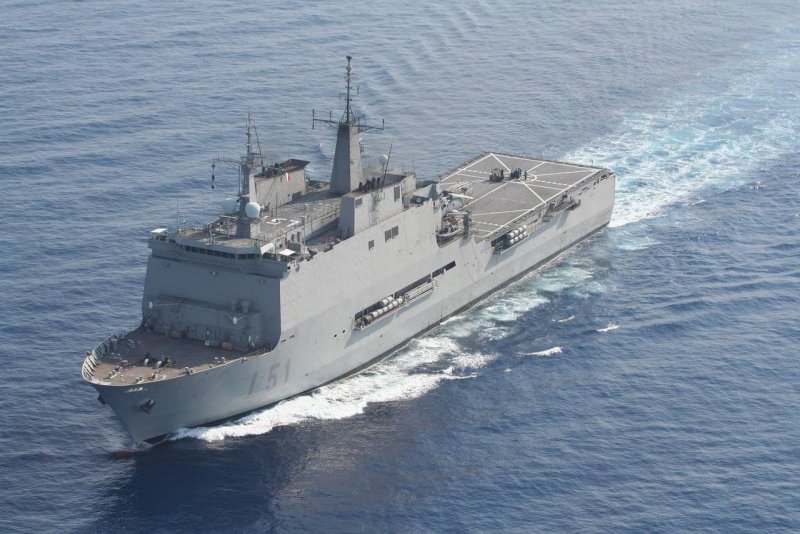Десантный корабль l51 Galicia