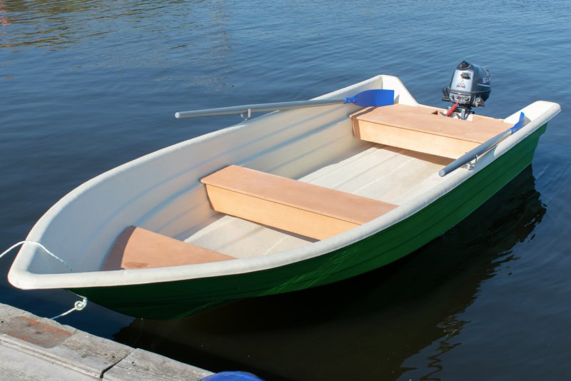Лодка пластиковая Легант-425