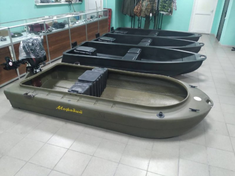 Лодка Волга 650 Мефодий