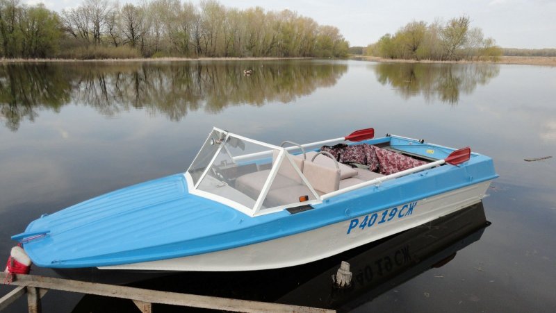 Моторная лодка Казанка 5м