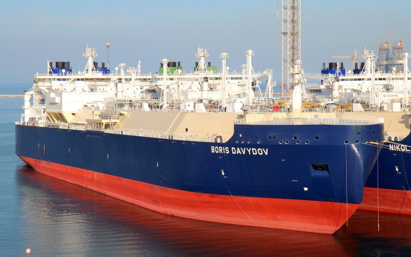 Танкер газовоз СПГ Борис Давыдов