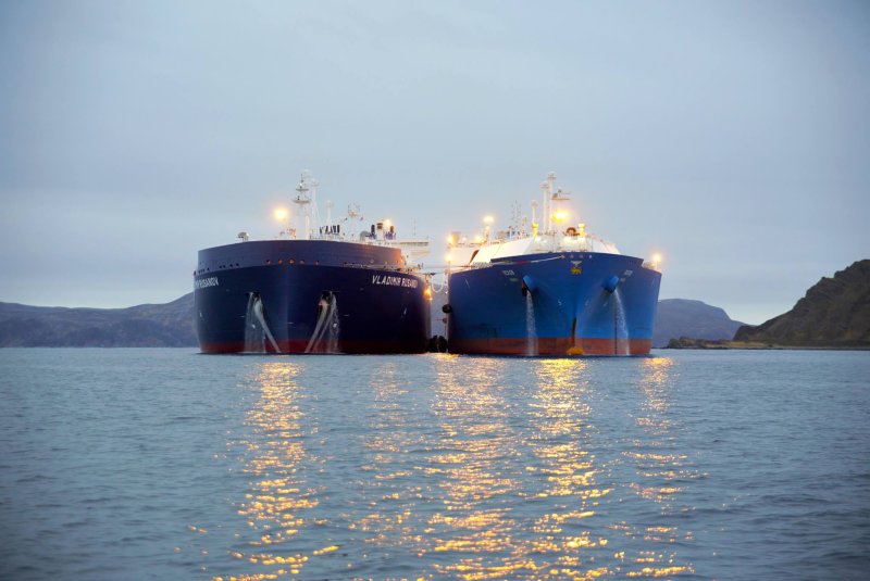 Николай Евгенов газовоз