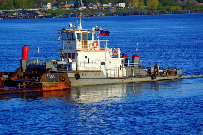 Плашкоут судно