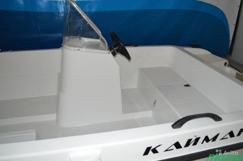 Лодка Антал Кайман 400