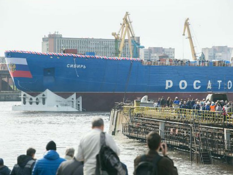 Baltic Sun at St Petersburg 2003