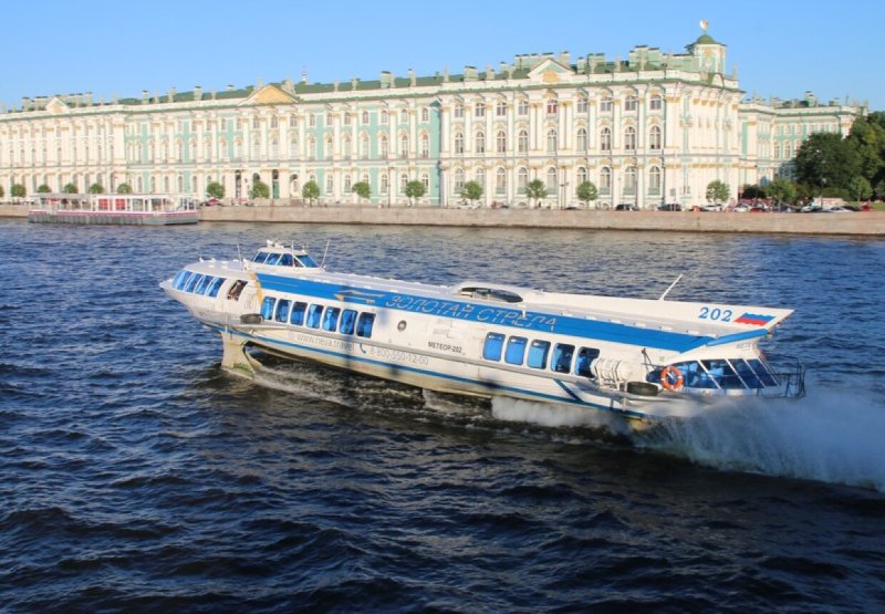Метеор из Петергофа в Санкт-Петербург