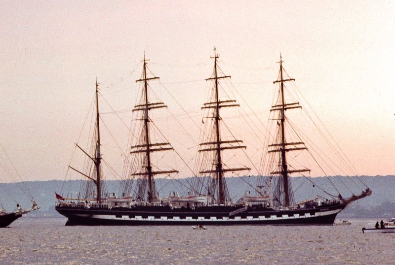 Крузенштерн пароход