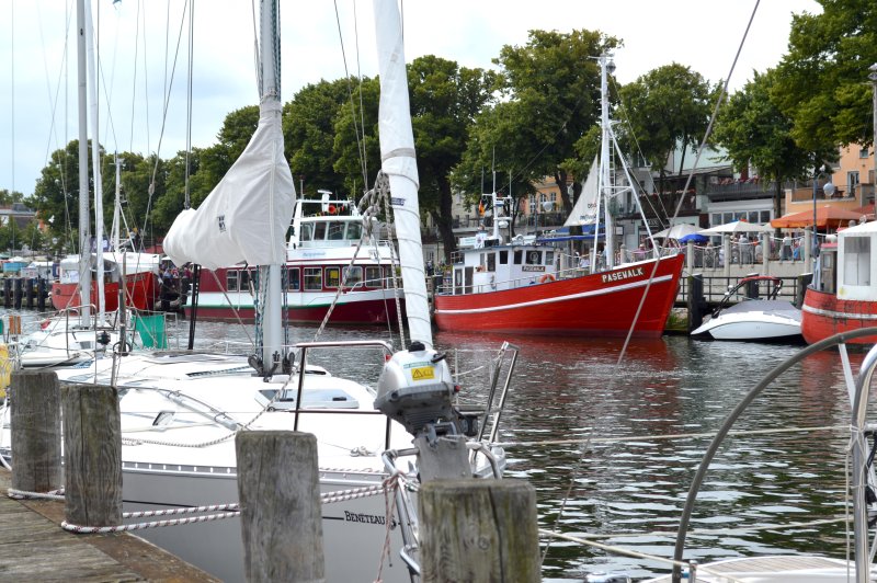 Катер Warnemünde Германия