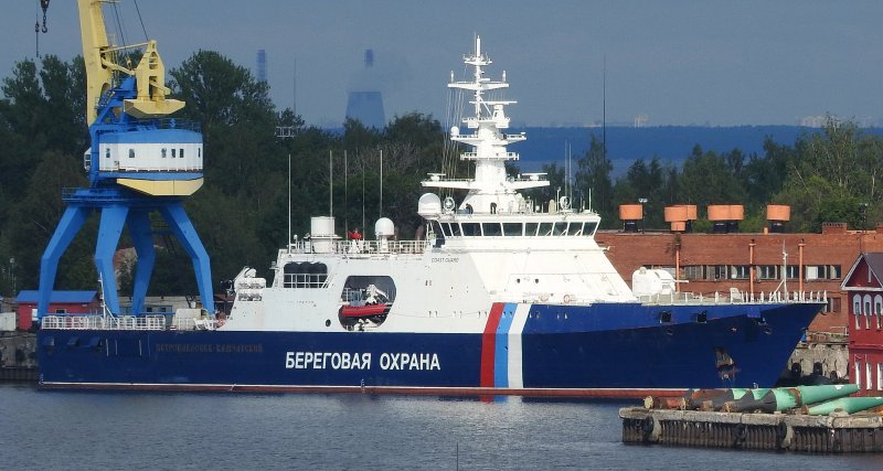 Корабль береговой охраны России 22100