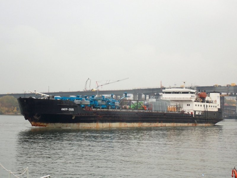 Теплоход Амур 2505