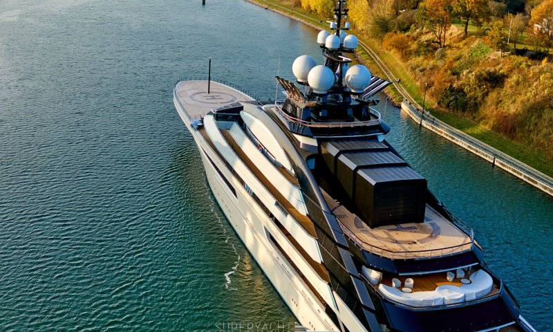 Яхта Opus Lurssen