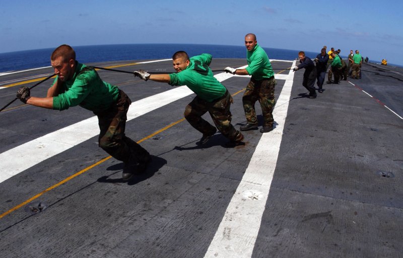 Catapult Control Aviation Boatswain’s Mate (Equipment) Master Chief