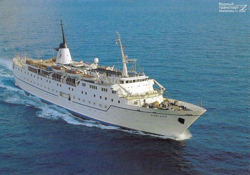 Морской лайнер Адриана