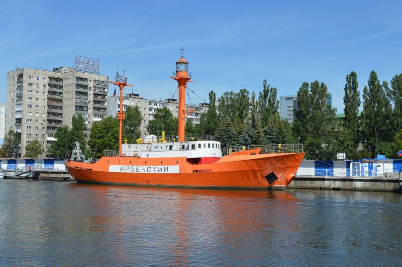 Плавучий Маяк Ирбенский в Калининграде
