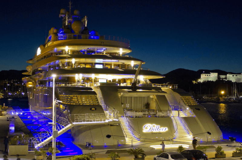 Яхта Dilbar Алишера Усманова
