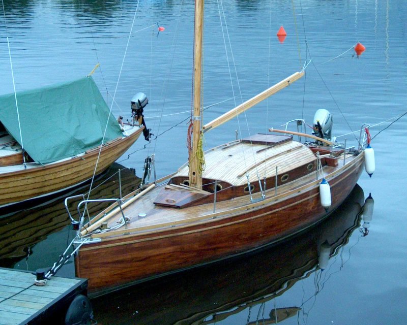 Крейсерский швертбот т-2