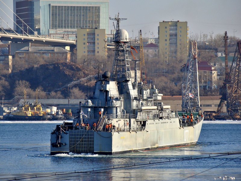 Ослябя большой десантный корабль