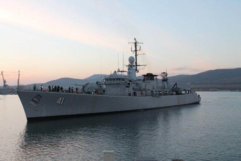 Фрегат э-71 ВМС Болгарии