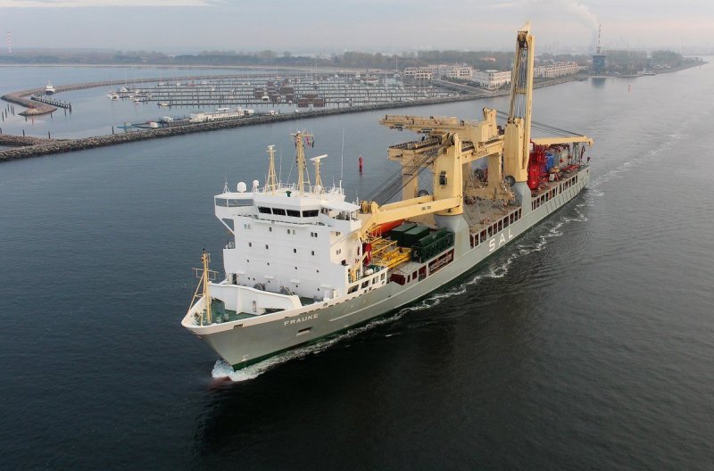 Heavy-Lift Carrier