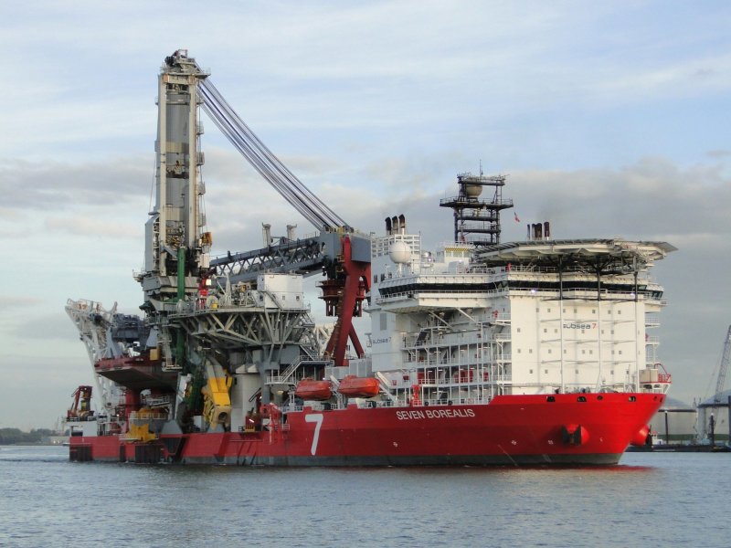 Heavy-Lift/Construction Vessel
