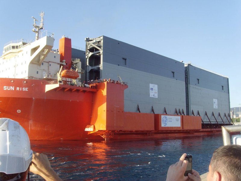 Semi Submersible Heavy Lift Vessel