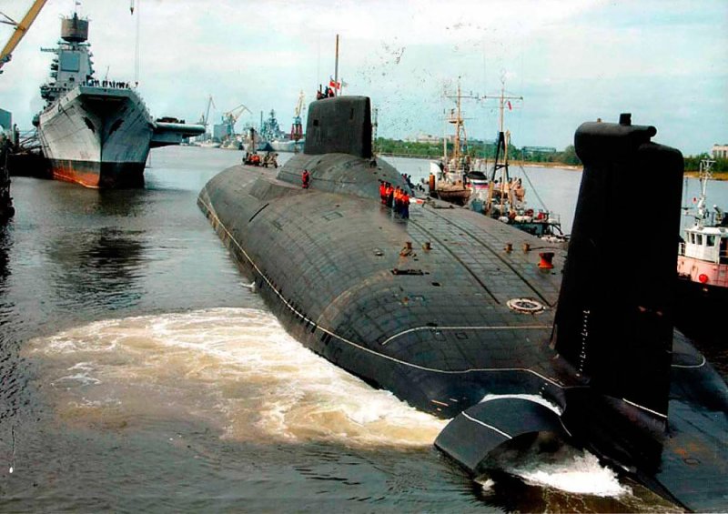 Подводная лодка акула