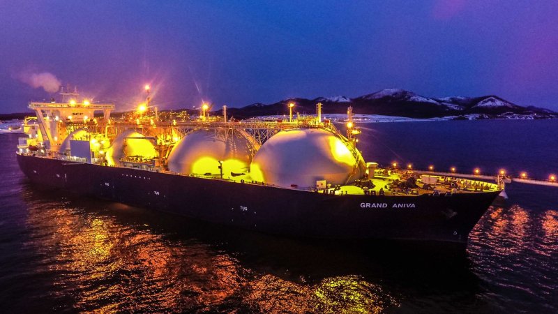 Гранд Анива газовоз