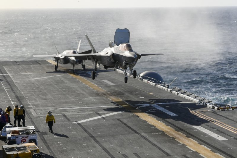 F 35 на авианосце