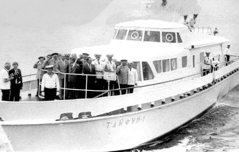 Адмиральский катер Альбатрос-183